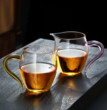 Fairness Cup, Thickened Heat-Resistant Glass Tea Server, High-End Filtered Brewing Tea Set, Japanese Style Gong Dao Cup with Tea Dripper