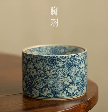Imitation Song Ru Kiln Blue-and-White Floral Tea Dregs Jar and Ashtray with Lid, Anti-Ash Jian Shui Water Vessel, Ceramic Gongfu Tea Ceremony Accessories