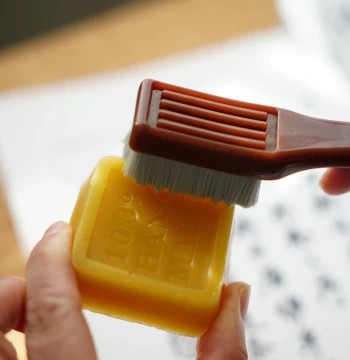 Incense Making Tool Set with Beeswax, Comb, and Brush for Blended Incense Beads