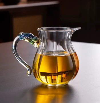 Glass Luoshen Fairness Cup: Specialized Home Teaware, High-Grade High-Temperature Resistant Transparent Heat-Resistant Tea Sea and Tea Server