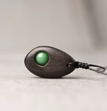 Quweihua Original Artisan Hand-Inlaid Jade and Ebony Double-Sided Pendant, Men's Minimalist Personalized Sweater Chain Jewelry