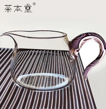 Chabentang Glass Fairness Cup, High-Borosilicate Heat-Resistant Thickened Reinforced Handle, Large Capacity Tea Divider and Serving Pitcher