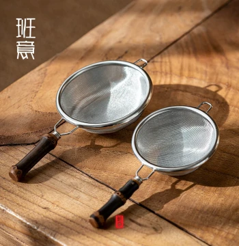 Yunjige Micro-Spray Batik Four-Character Calligraphy Paper (7/8 Cooked): Thickened Couplet Xuan Paper for Four-Word and Seven-Word Auspicious Phrases with Tile End Designs, Specialty Paper for Soft Brush Calligraphy Creation and Competitions, Frame-Ready