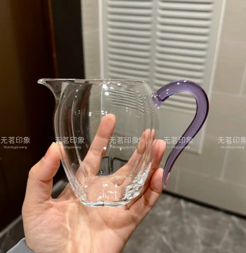 Huoran Fair Cup, Handcrafted Phoenix Jade High-Aesthetic Glass Tea Server, Heat-Resistant Borosilicate Uniform Cup and Tea Divider