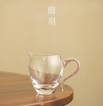 Ruoshui Pink-Green Glass Fair Cup: Thickened Heat-Resistant Transparent Tea Server for Gongfu Tea Sets