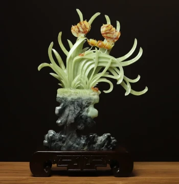 Shang Pin Mei Ge Natural Xiuyan Jade Ornament Premium Flower Jade Original Color Carved Orchid 'Secluded Orchid in Empty Valley' EA794