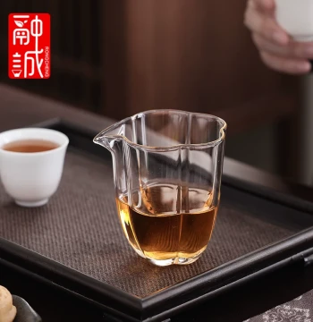 Thickened Heat-Resistant High Borosilicate Glass Fairness Cup: Premium Single Public Cup and Tea Server for Home Brewing