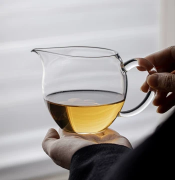 Caomuci Heat-Resistant Anti-Scald Glass Fair Cup - Thickened Transparent Tea Divider and Uniform Cup for Kung Fu Tea Sets