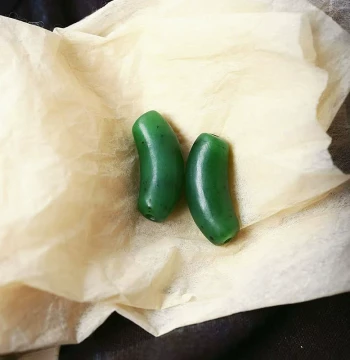 Natural Hetian Jade Jasper Carved Curved Tube Pendant Accessory Unisex Jade Collarbone Drop Jewelry Gift