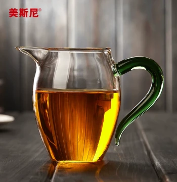 Fairness Cup, Thickened Heat-Resistant Glass Tea Server, High-End Filtered Brewing Tea Cup, Japanese Style Tea Set, Gong Dao Cup with Tea Dripper