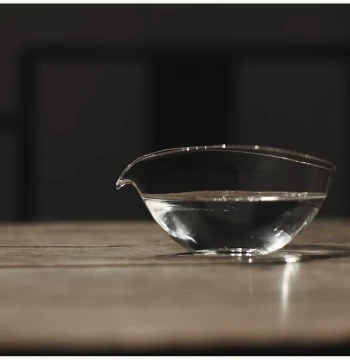 "A Small Boat" High-Transparency Glass Tea Server, Fair Cup, Tea Sea, Thickened Heat-Resistant Borosilicate Glass for Green Tea