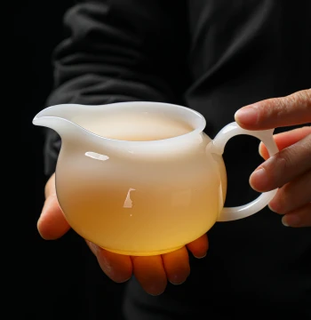 Authentic Premium Puyu Ice-Kind Porcelain Fair Cup, Thin-Walled Ceramic Tea Sea, Large Serving Pitcher, White Porcelain Kung Fu Tea Set