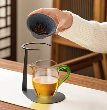 Mineral Non-Perforated Tea Strainer Integrated Fairness Cup, Coffee Filter Funnel, Tea Set Accessory, Ceramic Tea Filter Dedicated to Brewing Tea