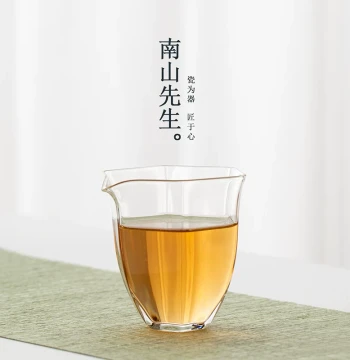 Nanshan Xiansheng Hexagonal Glass Fairness Cup, Heat-Resistant Tea Divider, Single Household Transparent Public Cup, Tea Sea, and Tea Set Accessory