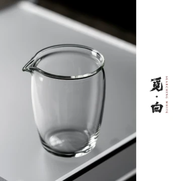 Mibai Generation 2 Glass Gongdao Cup (Fairness Pitcher) - Small Teapot Divider, Elegant Design, Heat-Resistant Handcrafted Tea Sea Made of High Borosilicate Glass