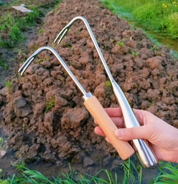 New Weed Puller Tool Gadget: Hooks Grass and Uproots Roots, Stainless Steel Thickened and Reinforced, Durable for Outdoor Use