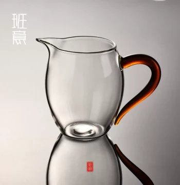 Banyi Fair Cup – Handcrafted 400ML High-Borosilicate Heat-Resistant Glass Tea Sea Pitcher for Even Tea Distribution