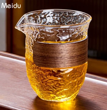 Glass Gongdao Cup Chinese Home Tea Sea Fair Cup High-Aesthetic with Wood Slice Heat-Resistant Kung Fu Tea Set Accessory