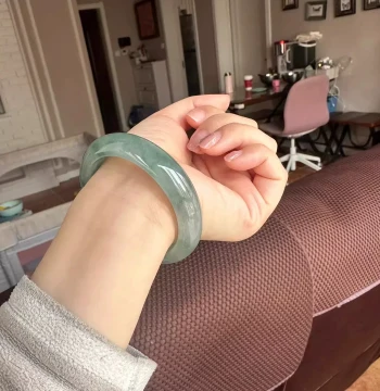Yu Chang Qing [Danqing Series] High Ice Jadeite Bangle Women Oil Green Ice Transparent Grade Premium Burmese Real Jade