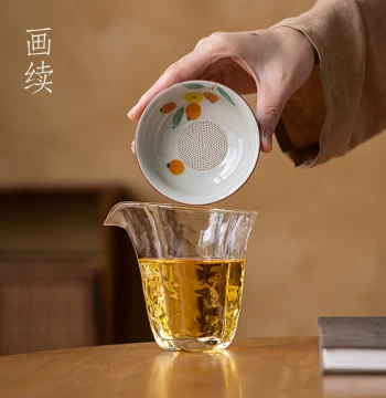 Hand-Grip Thickened Tea Set, Hammered Texture Fair Cup, High-End Glass Kung Fu Tea Ceremony, Heat-Resistant Tea Divider with Integrated Tea Strainer