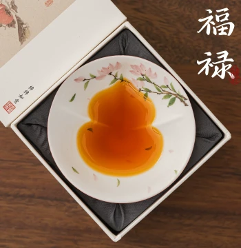 Hongzhu Hand-Painted Magnolia Fu Lu Cup, Personal Gourd-Shaped Master Cup, Chinese Ceramic Tea Tasting Cup