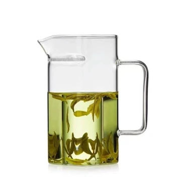 Thickened Crescent-Shaped Glass Tea Set with Integrated Filter - Square Fairness Cup for Green Tea Brewing