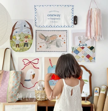 milky Hand-Painted Nordic Instagram Healing Niche Art Poster Decorative Print Core Vintage Children's Room Animal Sticker