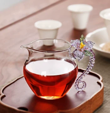 Iris Flower Fairness Cup, 230ml High Borosilicate Heat-Resistant Glass Tea Server, Handmade Kung Fu Tea Set