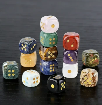 Natural Crystal Jade Dice for Cross-Border Casual Board Games, 15mm Carved Rounded Corner Semi-Precious Stone Dice with Pips
