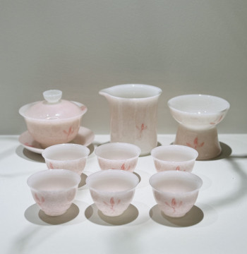 Puyu Pink Orchid Lidded Bowl Tea Set – Ice-Kind Ceramic Sancai Bowl, White Porcelain Teabowl (Heat-Resistant), Kung Fu Tea Ware