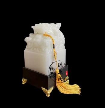 Natural White Jade Seal Ornament White Jade Dragon Imperial Seal Office Study Official Seal Wealth Seal Living Room Carving