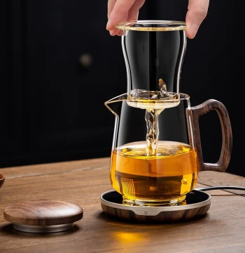 Walnut Wood Glass Black Tea Brewing Cup with Tea-Water Separation for Kung Fu Tea Set