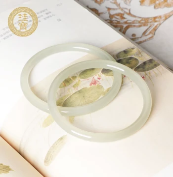 Guibao Hetian Jade Green-White Dingdang Bracelet Natural Fine Ice-Base Qingshui Jade Bangle for Girls