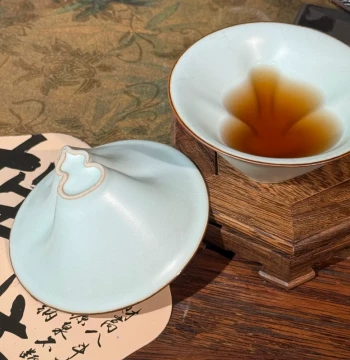 Ru Kiln Fortune and Prosperity Universe Love Cup, Ceramic Kung Fu Tea Set, Teacup, Master Cup, Cultivable Crackle Gourd Cup, Tasting Cup
