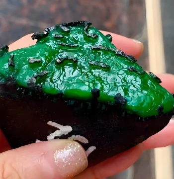 Natural Jadeite Rough Stone Bracelet Customization, High-End Pendant Material from Myanmar Jade, Blind Box Live Streaming