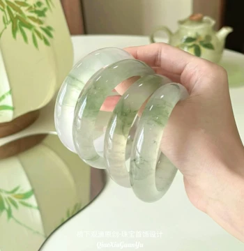 Xinjiang Tianshan Emerald Natural Jade Color Floating Flower Bracelet Women's Ice Jade Feel Bangle Translucent Jade Gift for Girlfriend