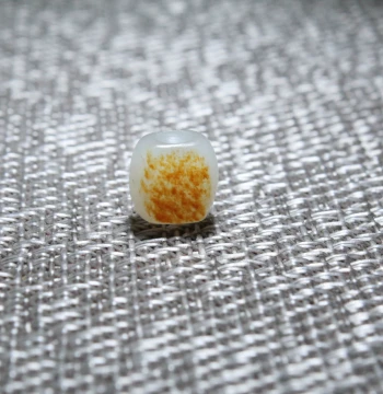 Xinjiang Hetian Jade Seed Material Raw Stone Pendant for Men and Women, Jade Pendant Necklace Accessory, Jade Pei Lezi