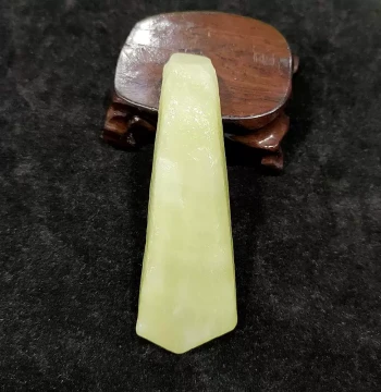 135g Hetian Jade Yellow Jade Mountain Flow Raw Stone Ruoqiang Yellow Mouth Material Jade Handle Piece Raw Material Clean Material Carving Material