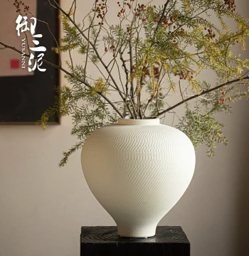 Jingdezhen Pure Handmade Carved Pattern Wabi-Sabi Style Artistic High-End Ceramic Dried Flower Vase Home Ornament Homestay