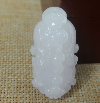 Authentic Myanmar Natural Grade A Jadeite Raw Stone Semi-Clear Material, Ice-Glutinous Species Cabbage Pendant V1436