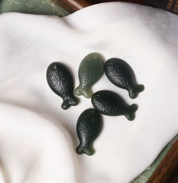 Matte Finish Natural Hetian Jade Carved Little Goldfish Pendant Women's Jade Sweater Chain Hanging Ornament