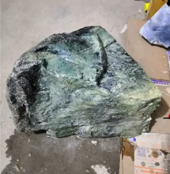 Mount Tai Jade Rough Stone: Large Intact Speckled Material Without Cracks, Raw Stone with Skin Suitable for Precision Carving
