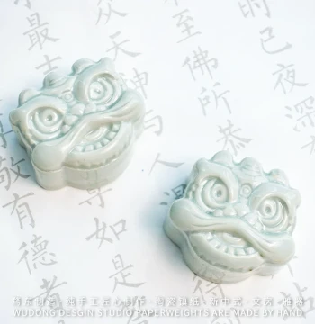 Wudong Manufacturing Awakening Lion Paperweight and Brush Rest, Pure Hand-Painted Ceramic Small Ornament for Four Treasures of the Study, Creative Calligraphy Brush Holder
