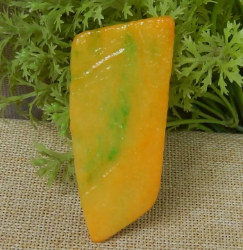 Myanmar Type A Jadeite Rough Stone Semi-Clear Material Jade Raw Material Damakan Yellow Plus Green Material Scrap for Pendants V1421