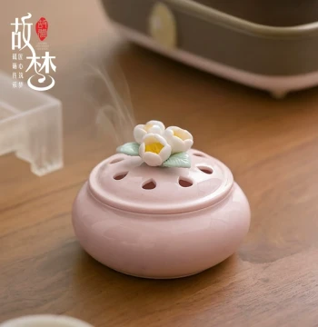 Handmade Ceramic Small Incense Burner Household Indoor Agarwood Burner Sandalwood Incense Burner Creative Coil Incense Burner Pinch Flower Tea Ceremony Ornament