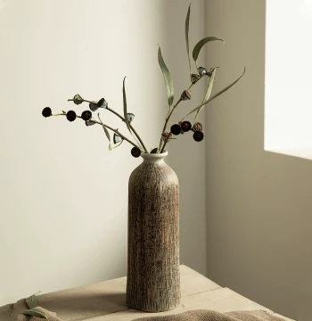 Jingdezhen Japanese Zen Home Decor Retro Artistic Carved Handmade Ceramic Hydroponic Vase Hotel Ornament