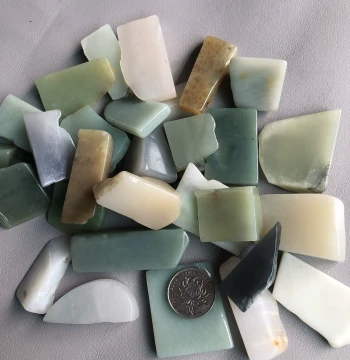 Hetian Jade Scraps, Leftover Jade Pieces, Jasper Plaques & Pendants, Practice Material for Crafting, Aquarium Stones, Seal Blanks