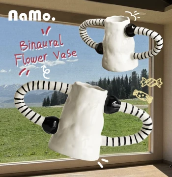 Namuo [Sugar Bean] Black & White Cream Color-Block Ceramic Vase, Handcrafted Flower Vessel, Decor for Entryway, Living Room, Tea Table, Desktop