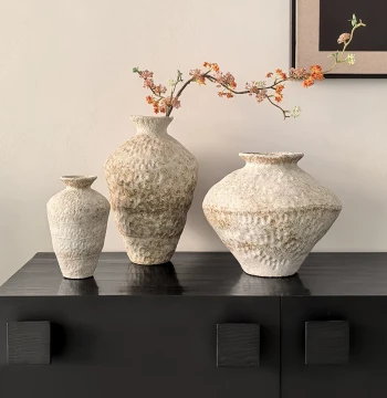 LIVETAI Retro Jingdezhen Ceramic Vase: Wabi-Sabi Style Handmade Coarse Pottery for Zen Homestay and Tea Room Decor