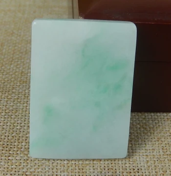 Myanmar Natural Grade A Jadeite Rough Stone Semi-Clear Material, Ice-Glutinous Species with Floating Green Slice Material, Edge Scraps Wu Shi Pai K8572